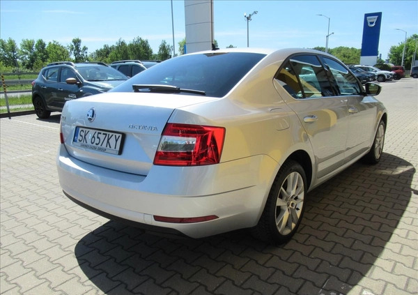 Skoda Octavia cena 55900 przebieg: 157500, rok produkcji 2017 z Krotoszyn małe 154